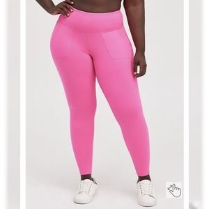 SUPER SOFT PERFORMANCE JERSEY FULL LENGTH ACTIVE LEGGING WITH PATCH POCKET